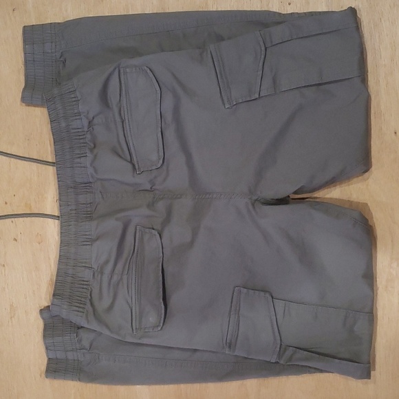 H & M olive green Joggers - Picture 8 of 9